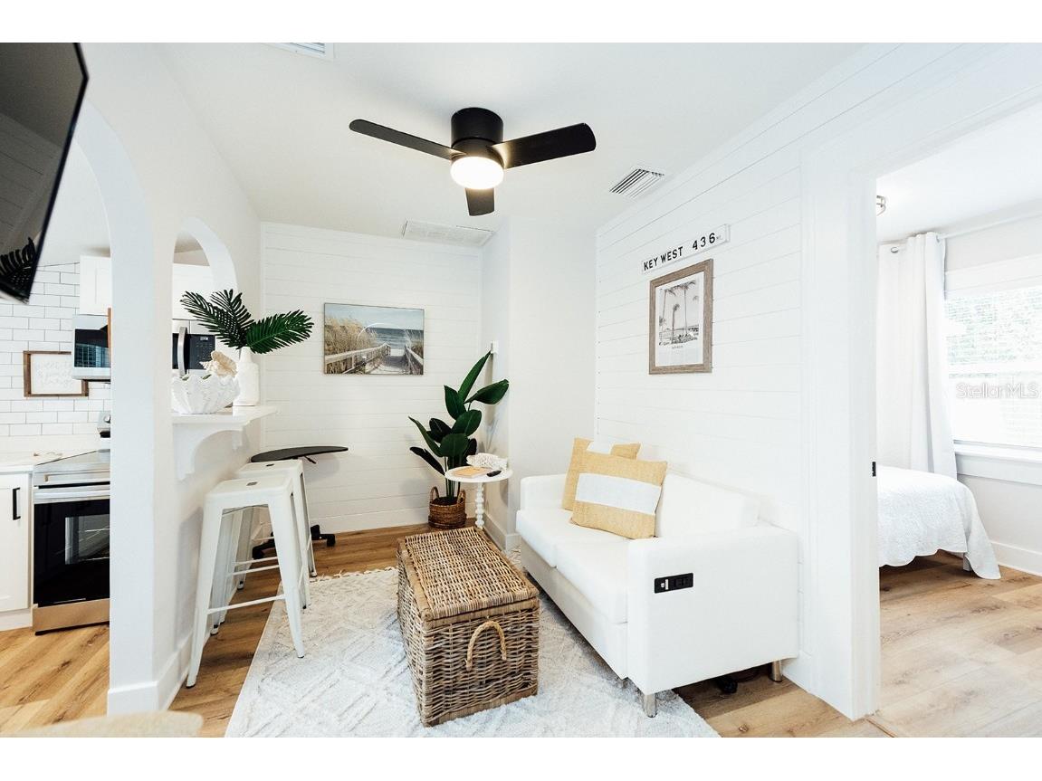 809 10th Avenue N #7 Saint Petersburg FL 33701 TB8414297 image4