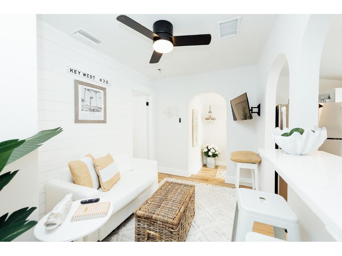 809 10th Avenue N #7 Saint Petersburg FL 33701 TB8414297 image7