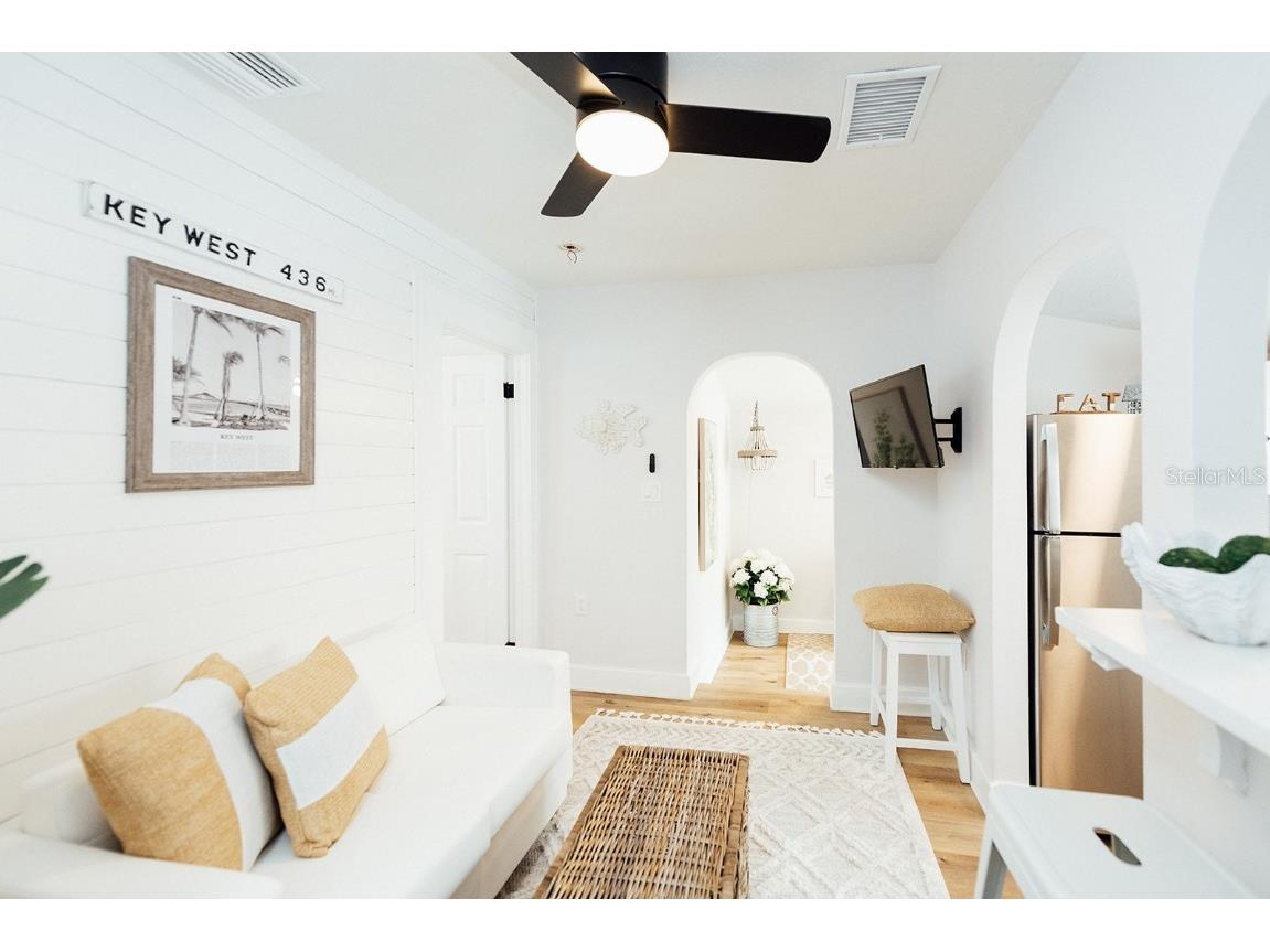 809 10th Avenue N #7 Saint Petersburg FL 33701 TB8414297 image8