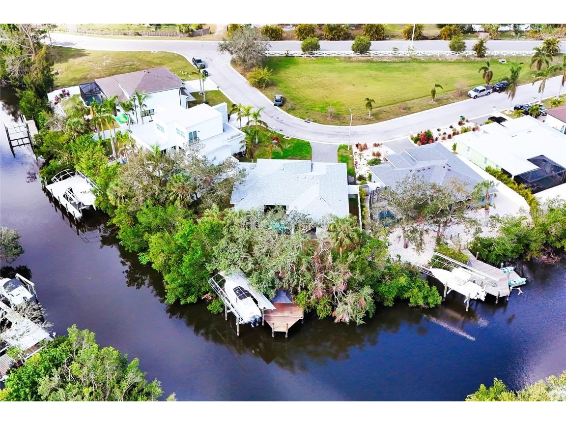 809 30th Court E Bradenton FL 34208 TB8352491 image1