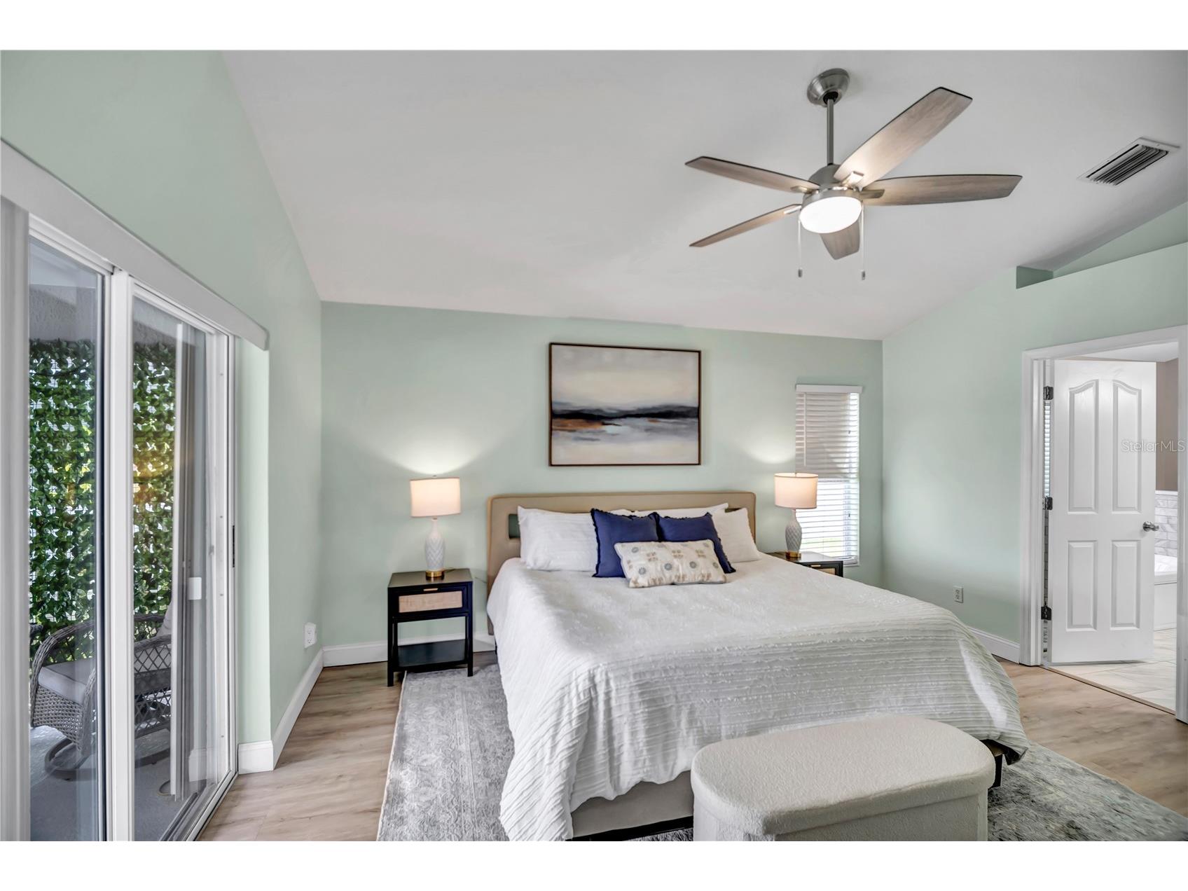 809 Addison Drive NE Saint Petersburg FL 33716 TB8520254 image22