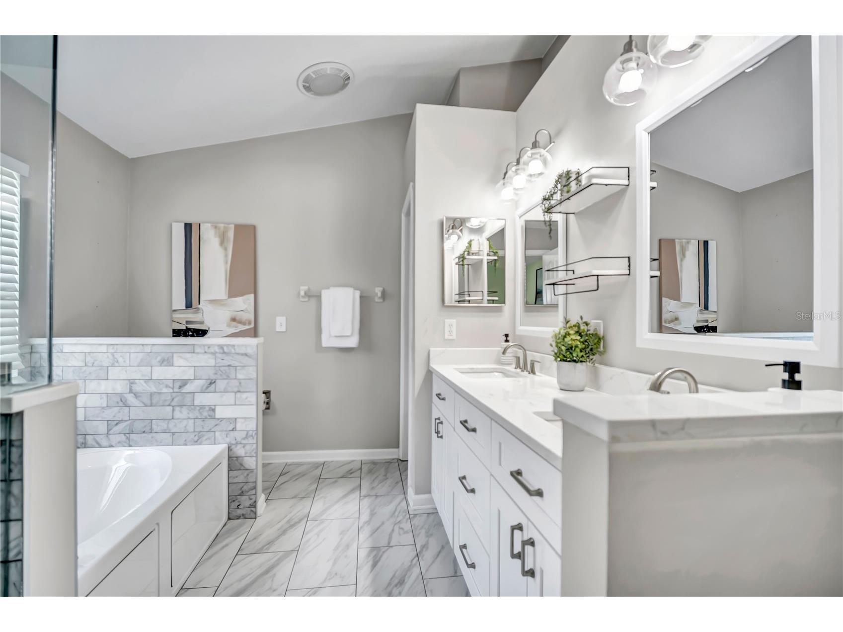 809 Addison Drive NE Saint Petersburg FL 33716 TB8520254 image24