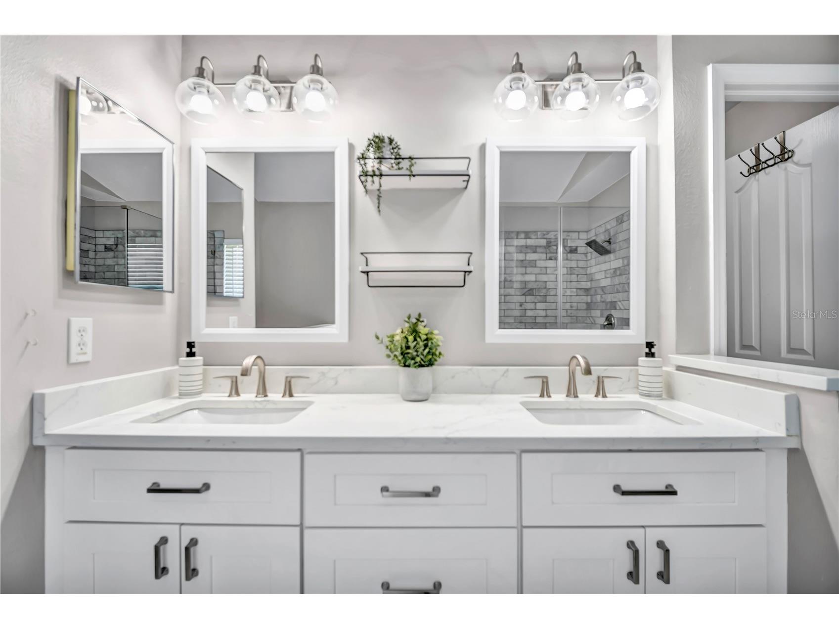 809 Addison Drive NE Saint Petersburg FL 33716 TB8520254 image25