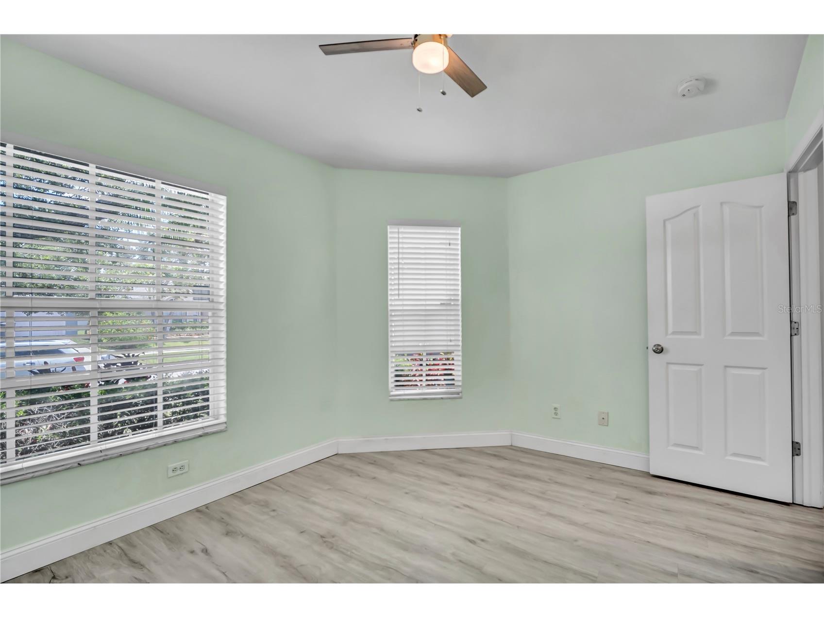 809 Addison Drive NE Saint Petersburg FL 33716 TB8520254 image31