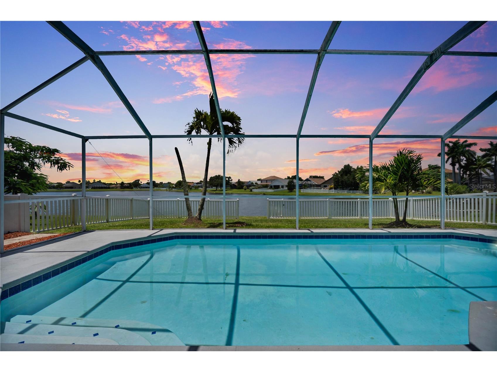 809 Addison Drive NE Saint Petersburg FL 33716 TB8520254 image42