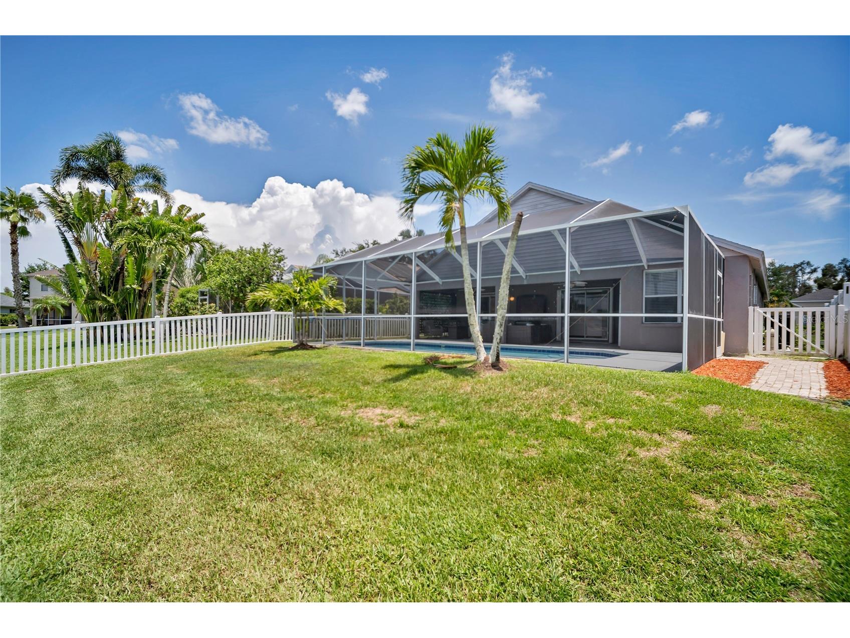 809 Addison Drive NE Saint Petersburg FL 33716 TB8520254 image43