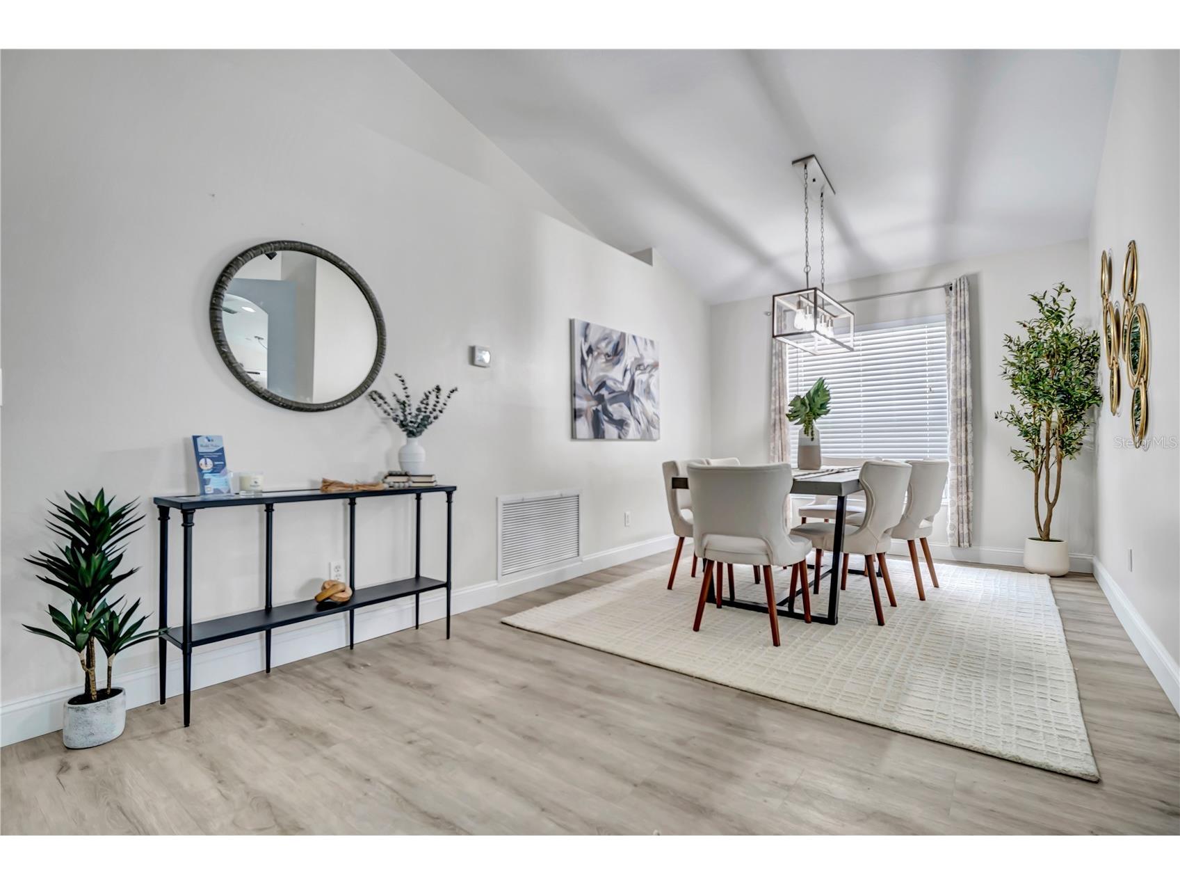 809 Addison Drive NE Saint Petersburg FL 33716 TB8520254 image6