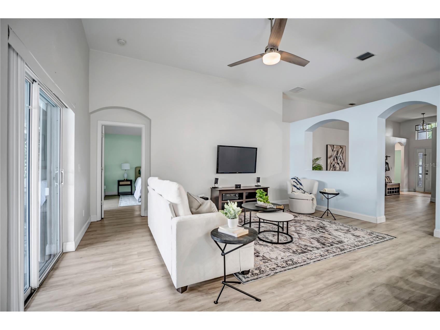 809 Addison Drive NE Saint Petersburg FL 33716 TB8520254 image9