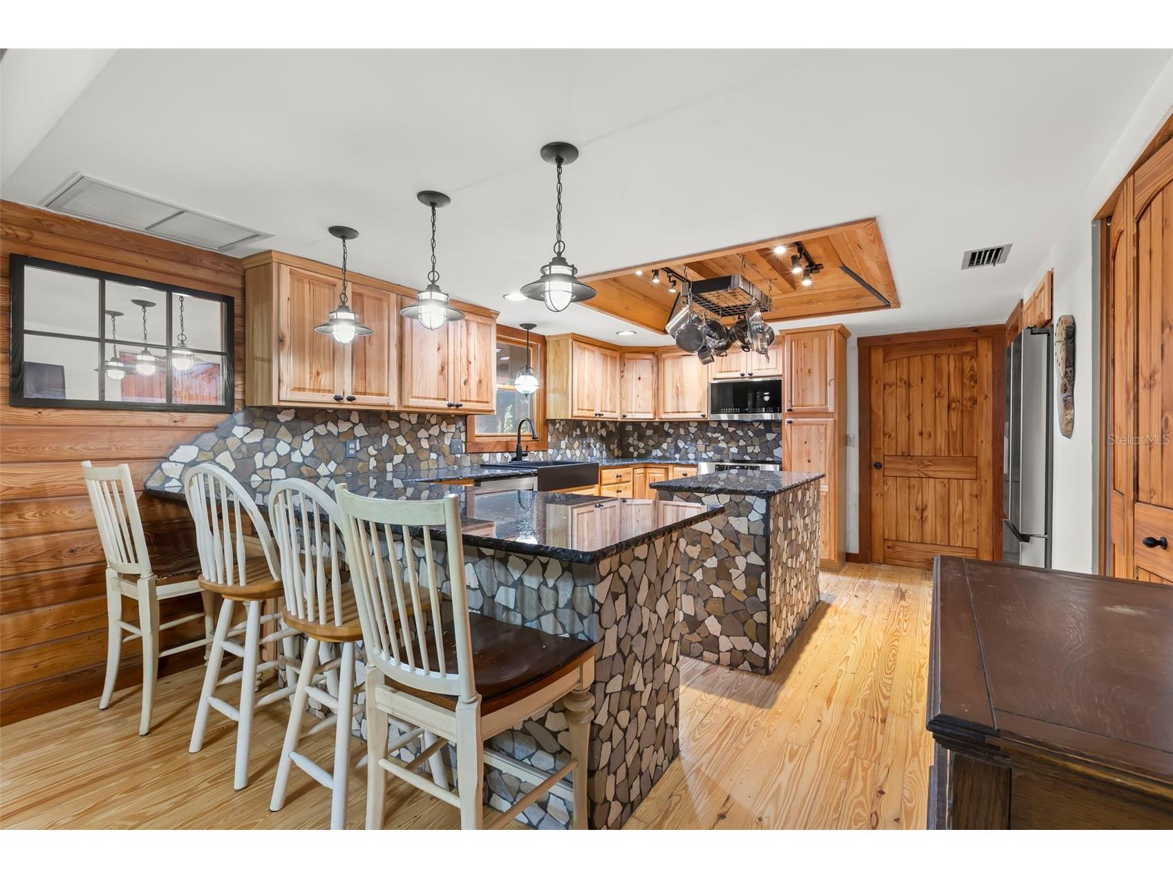 809 Cardinal Avenue Palm Harbor FL 34683 TB8470211 image12