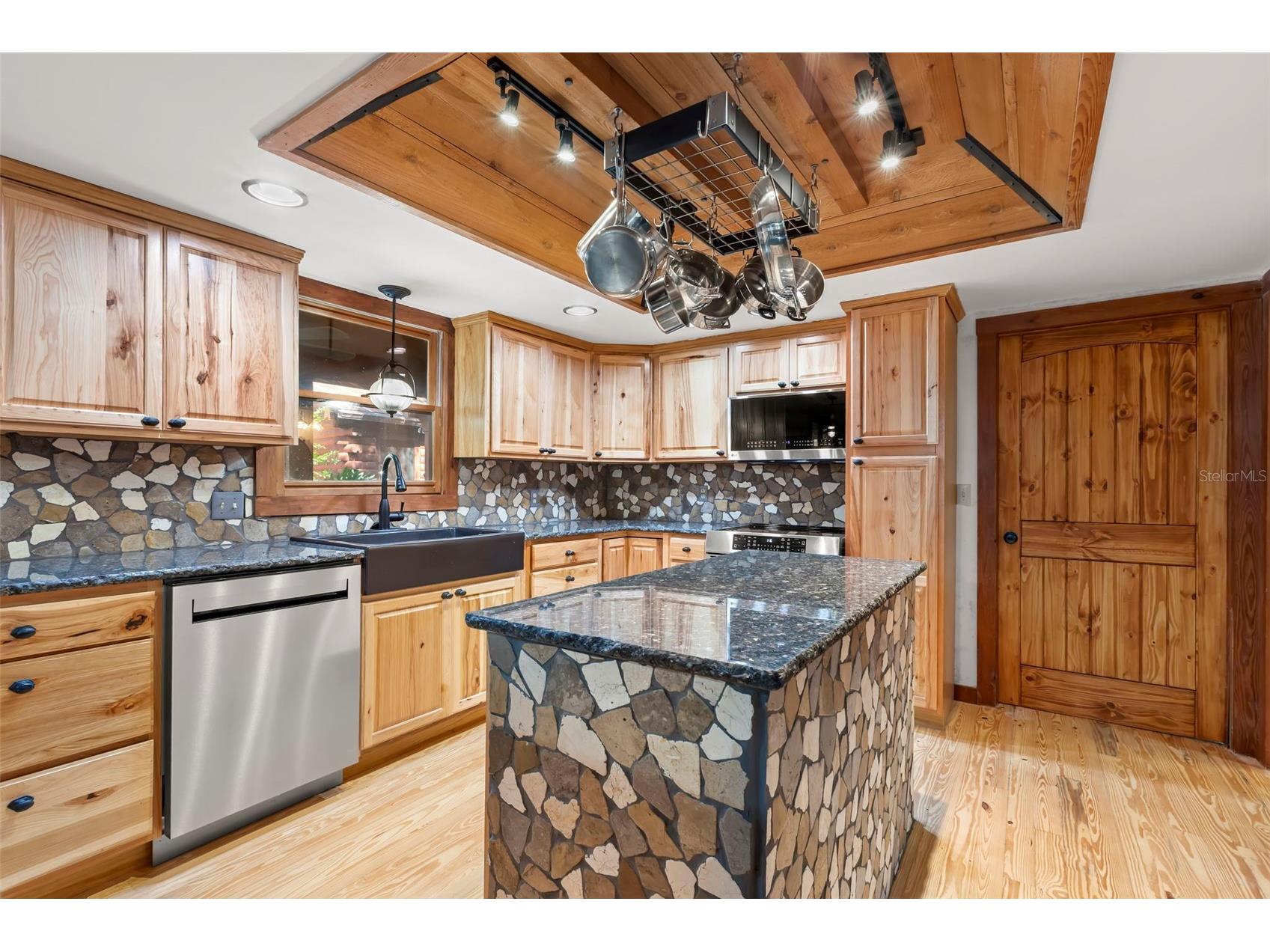 809 Cardinal Avenue Palm Harbor FL 34683 TB8470211 image13