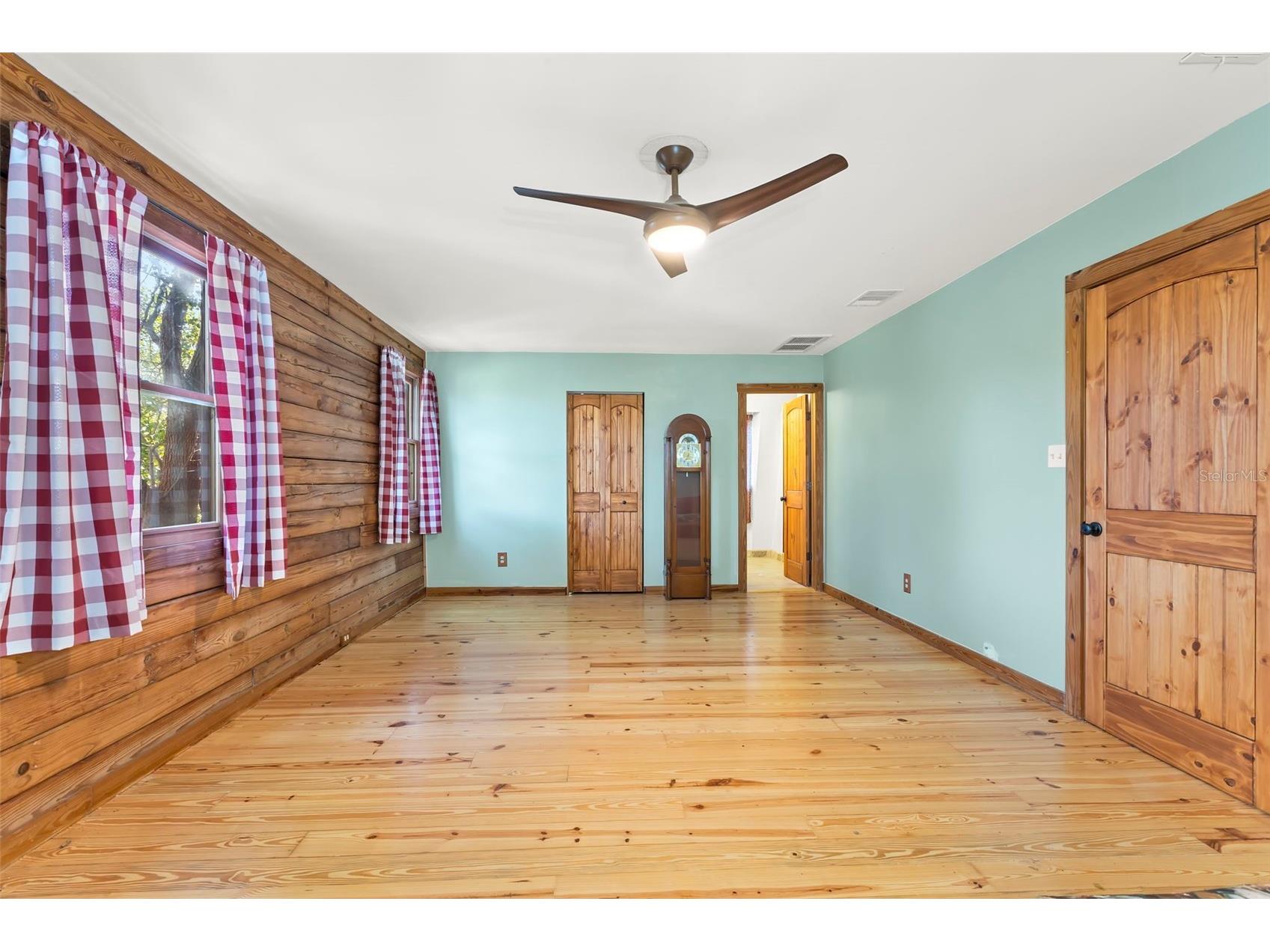 809 Cardinal Avenue Palm Harbor FL 34683 TB8470211 image30