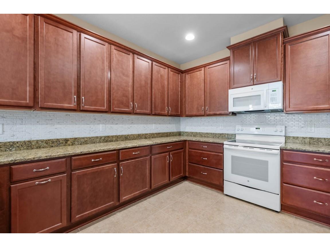 809 Chipper Drive Sun City Center FL 33573 TB8411945 image7