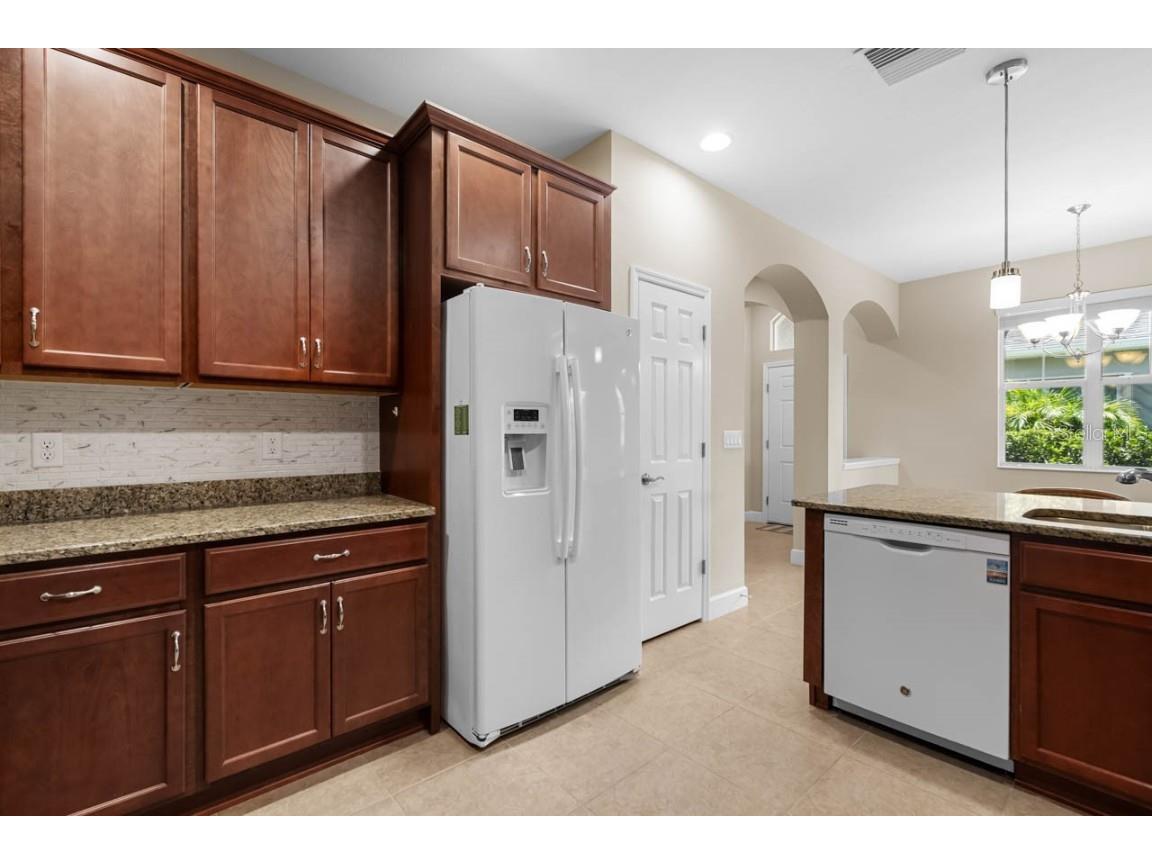 809 Chipper Drive Sun City Center FL 33573 TB8411945 image8