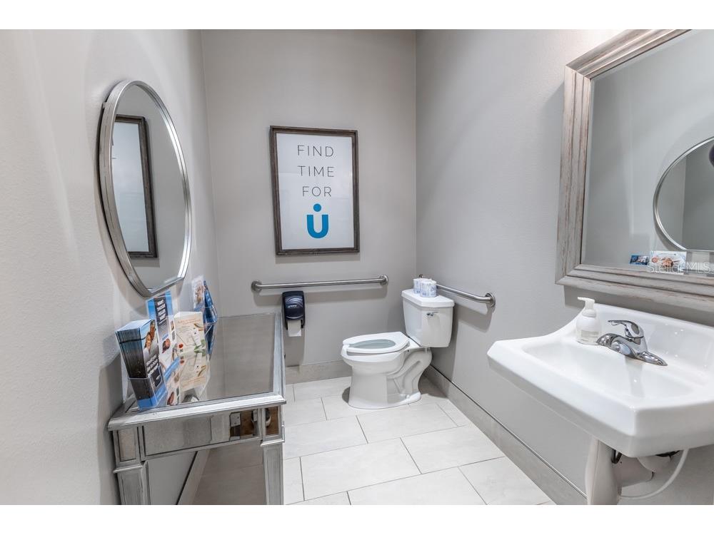 809 County Road 466 #202C Lady Lake FL 32159 G5106885 image34