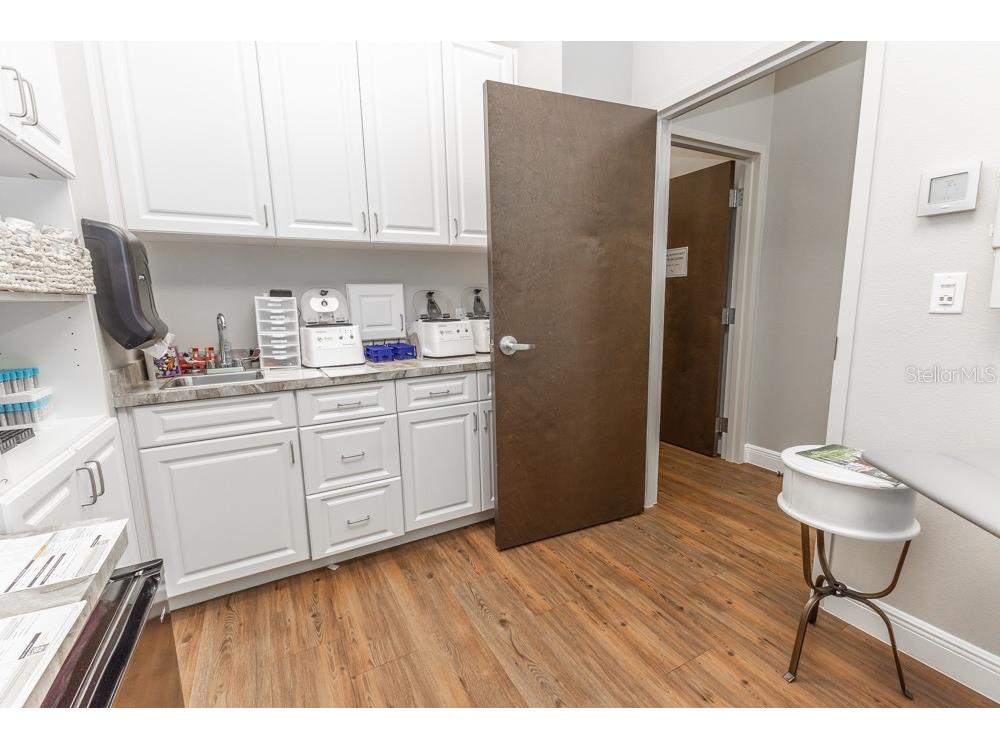 809 County Road 466 #202C Lady Lake FL 32159 G5106885 image43