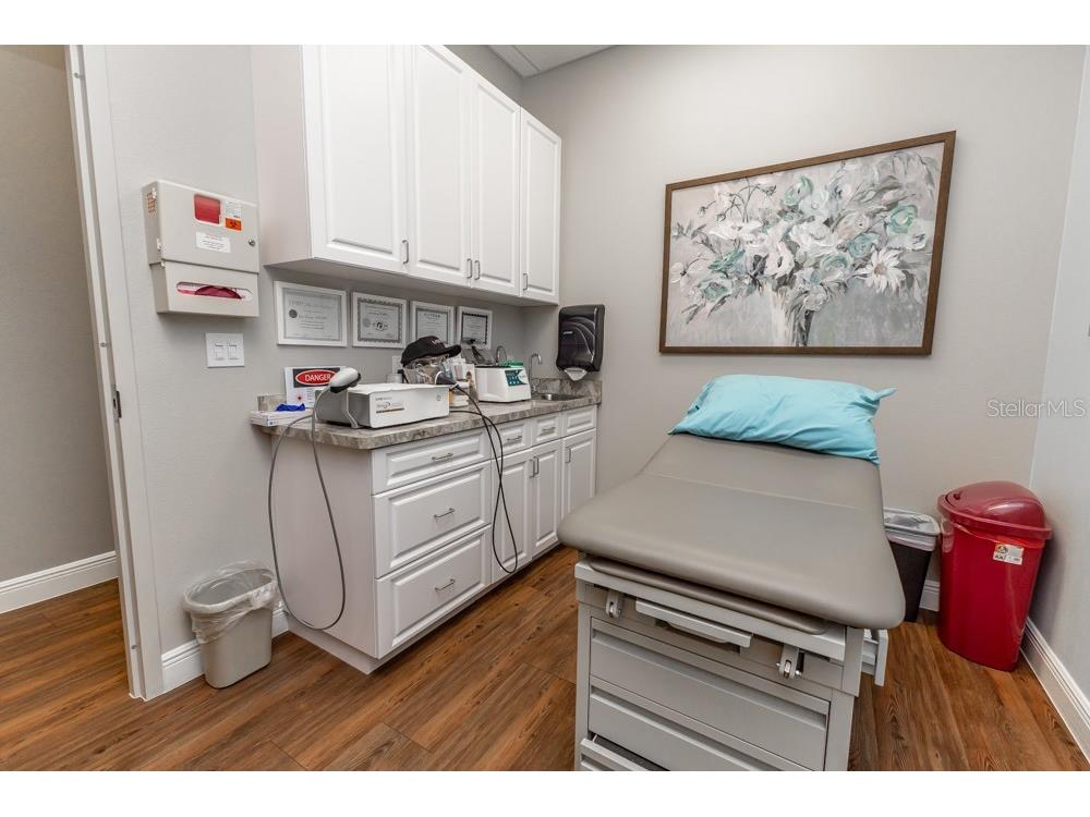 809 County Road 466 #202C Lady Lake FL 32159 G5106886 image15