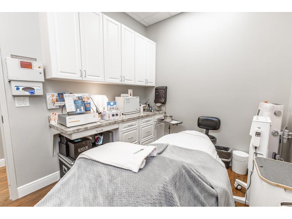 809 County Road 466 #202C Lady Lake FL 32159 G5106886 image17