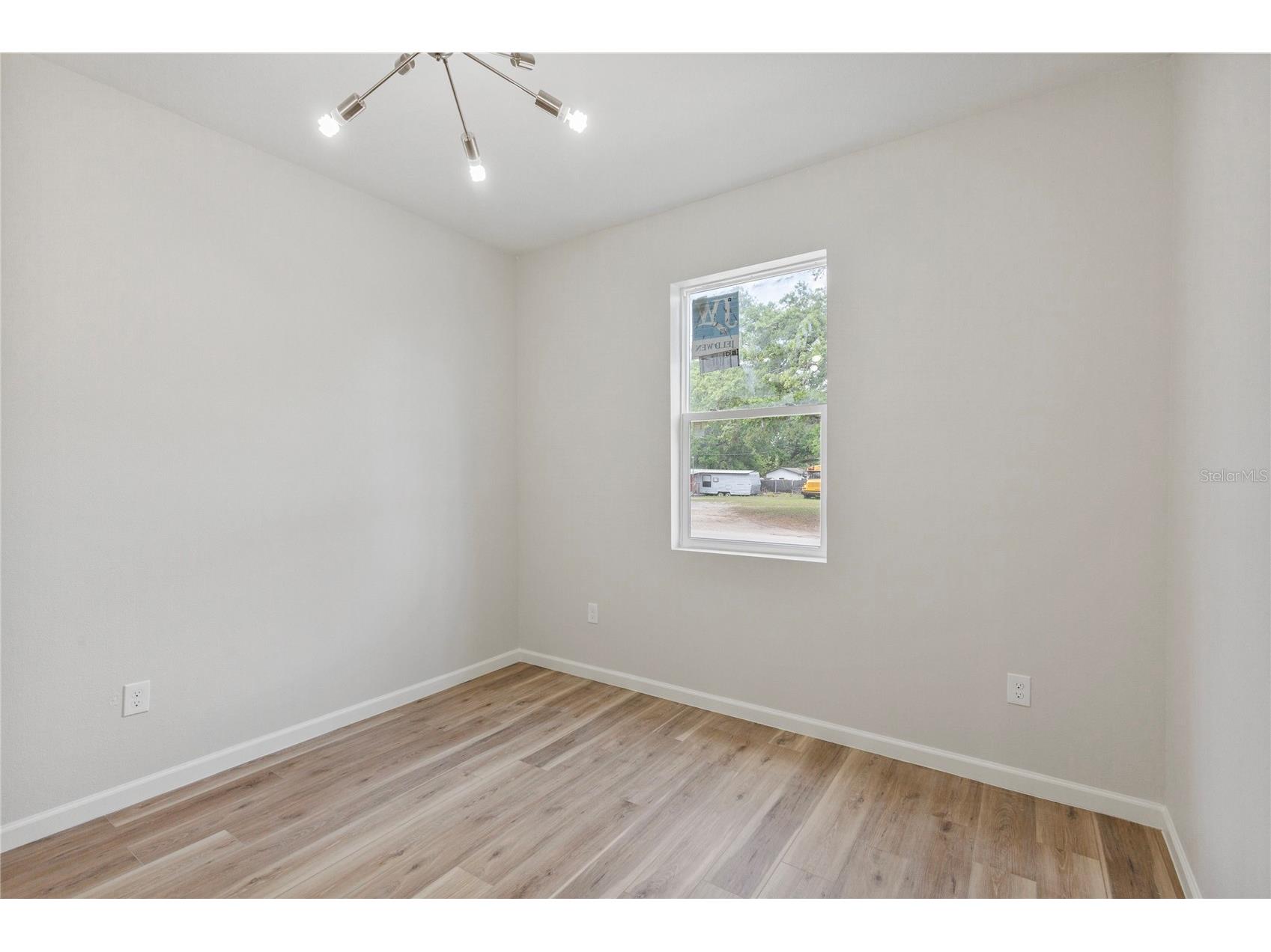 809 E 131st Ave Tampa FL 33612 TB8494805 image20