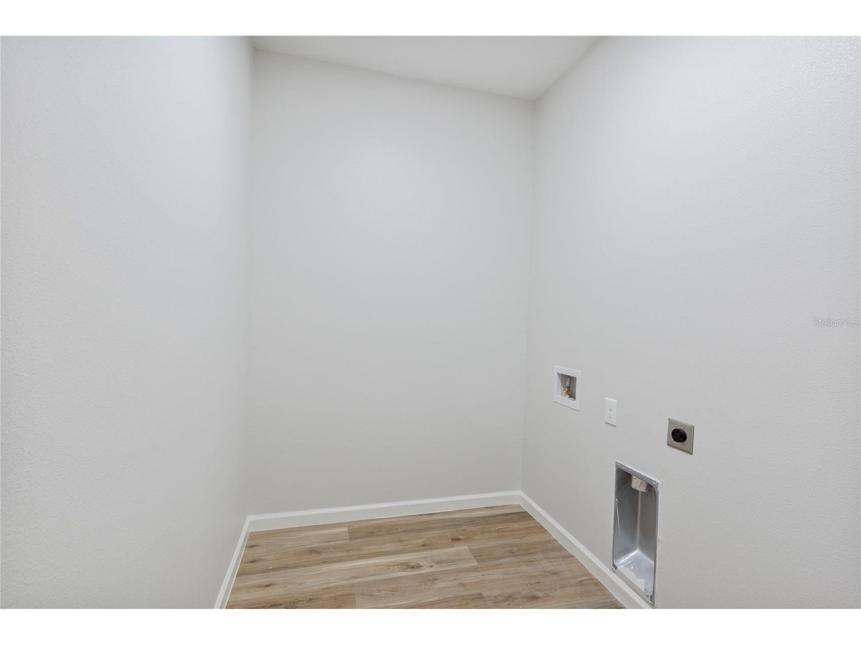 809 E 131st Ave Tampa FL 33612 TB8494805 image26