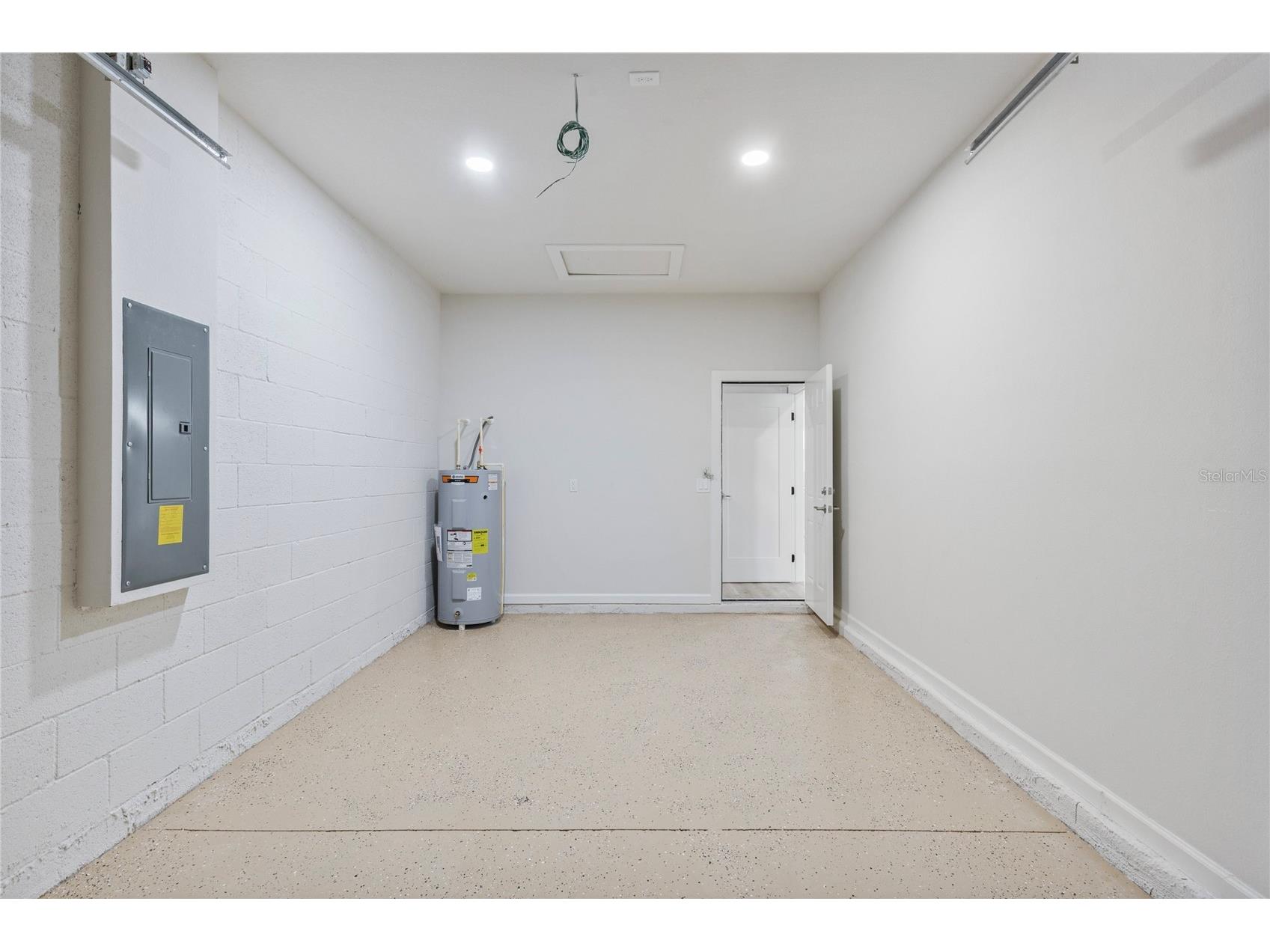 809 E 131st Ave Tampa FL 33612 TB8494805 image27