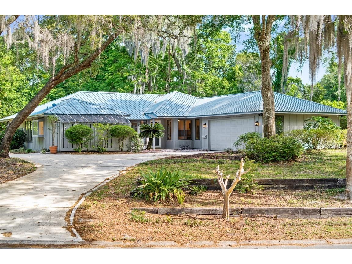 809 Eastover Circle Deland FL 32724 V4935698 image1