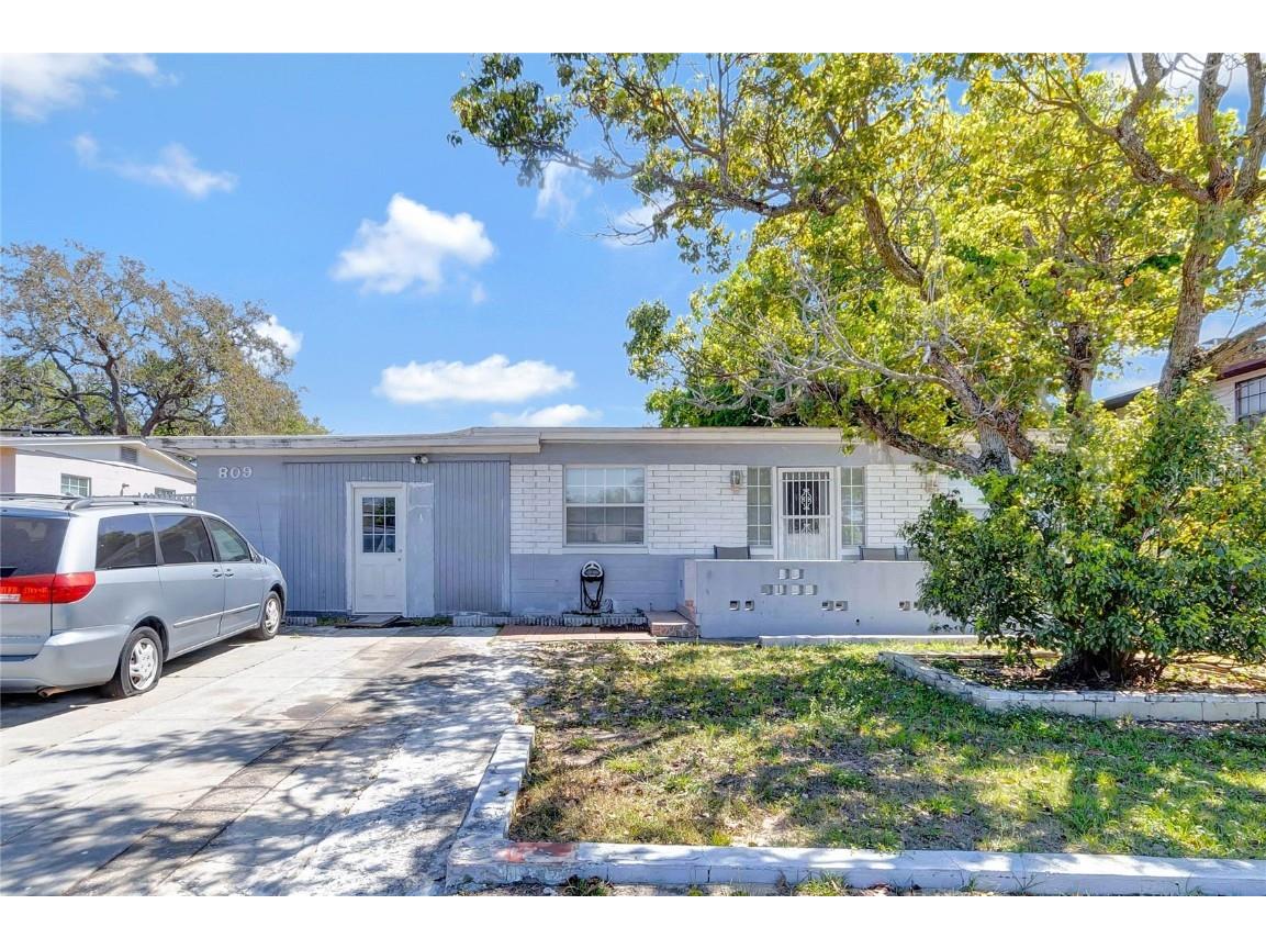 809 Governors Avenue Orlando FL 32808 O6188049 image1