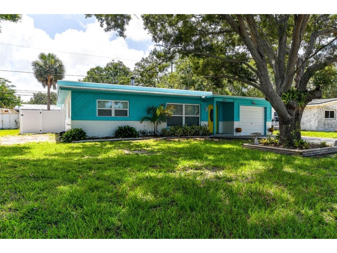 809 Helena Drive Largo FL 33770 T3486814 image1