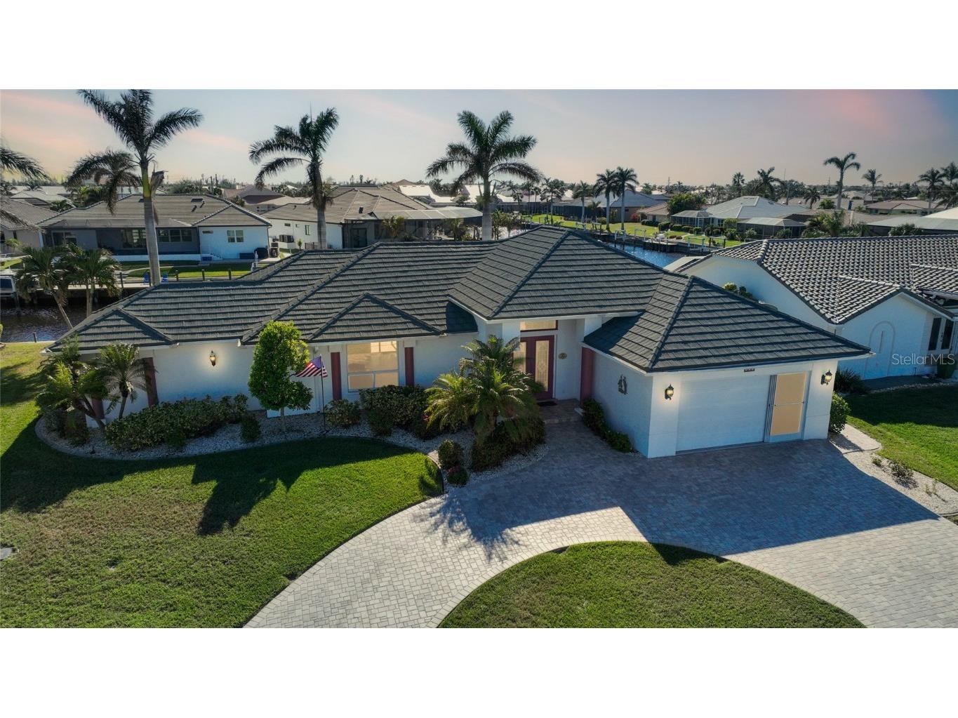 809 Lucia Drive Punta Gorda FL 33950 C7501214 image1
