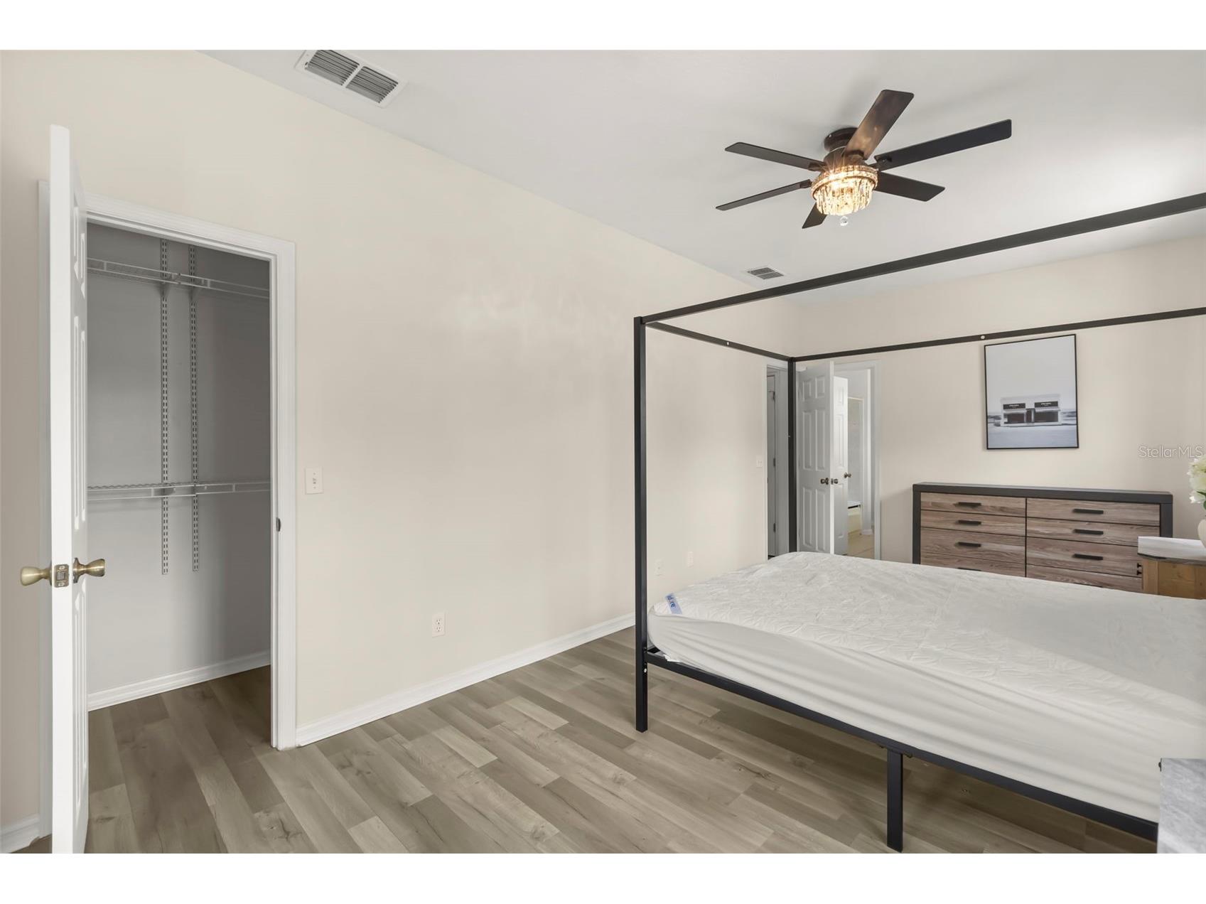 809 N Fern Creek Avenue Orlando FL 32803 O6422467 image14