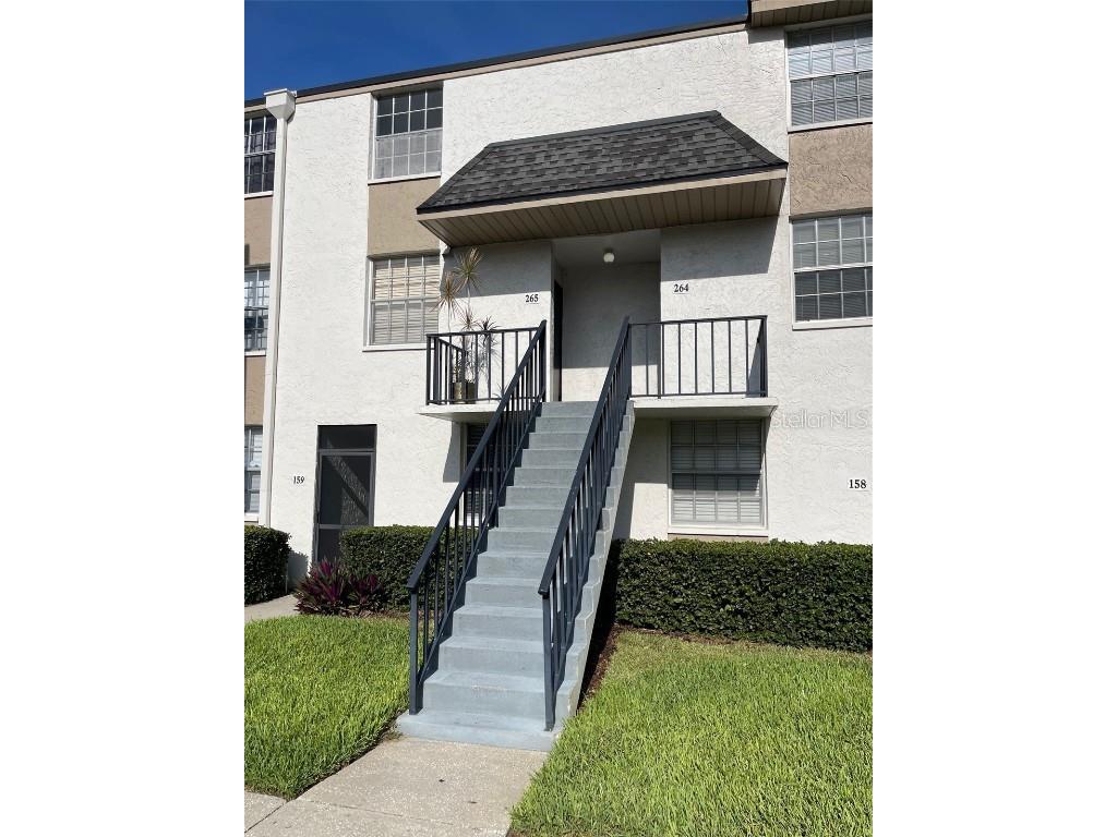 809 Russell Lane #320 Brandon FL 33510 T3460813 image1