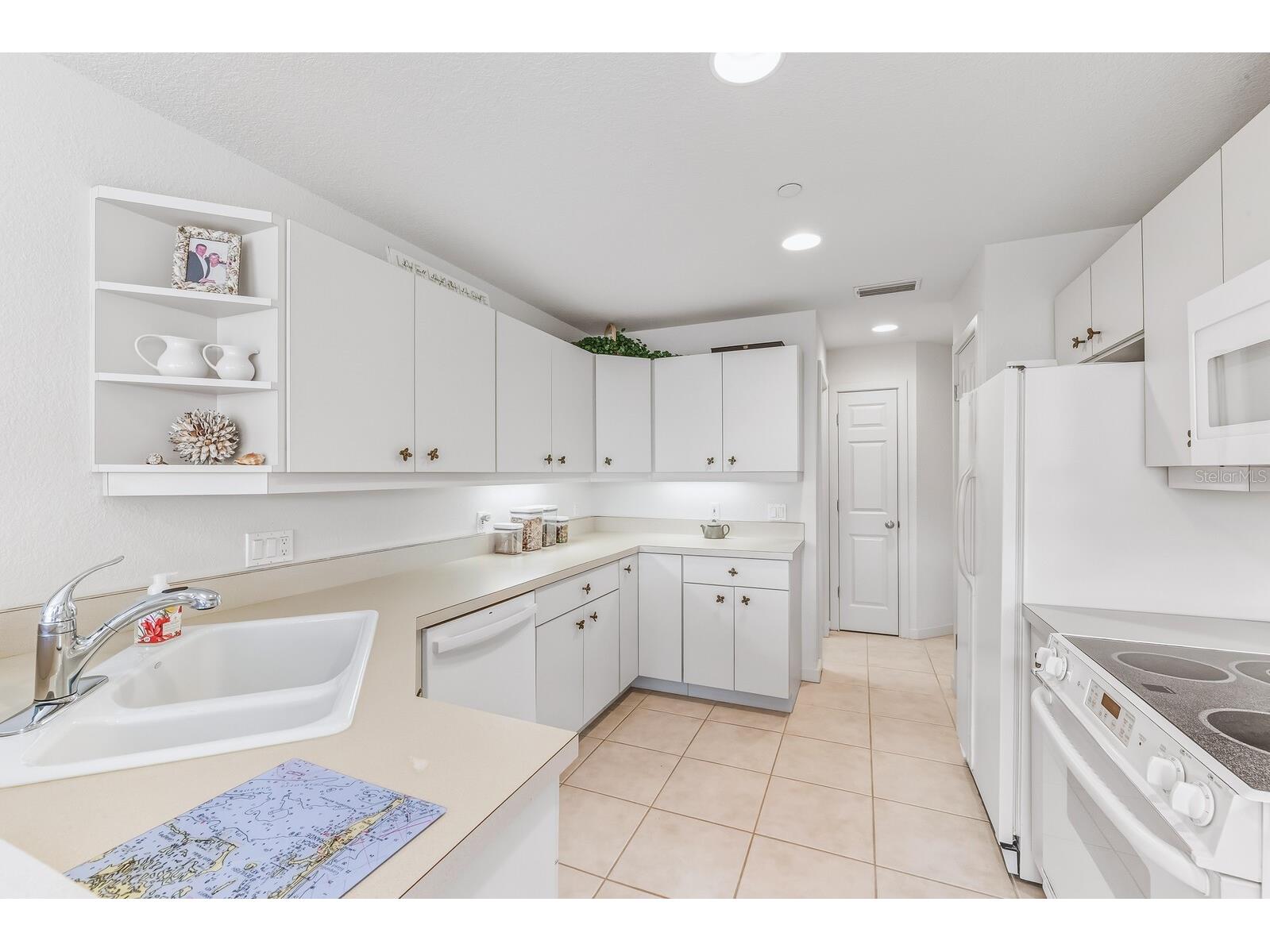 809 S Harbor Drive Boca Grande FL 33921 D6146070 image8