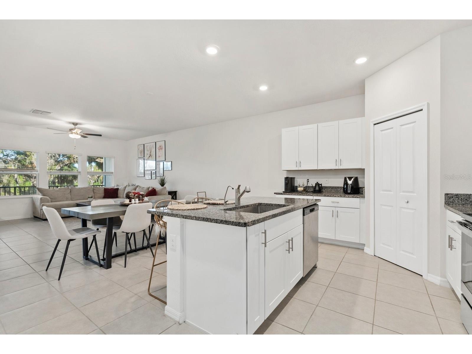 809 Tennyson Mill Circle Tampa FL 33619 TB8466402 image19