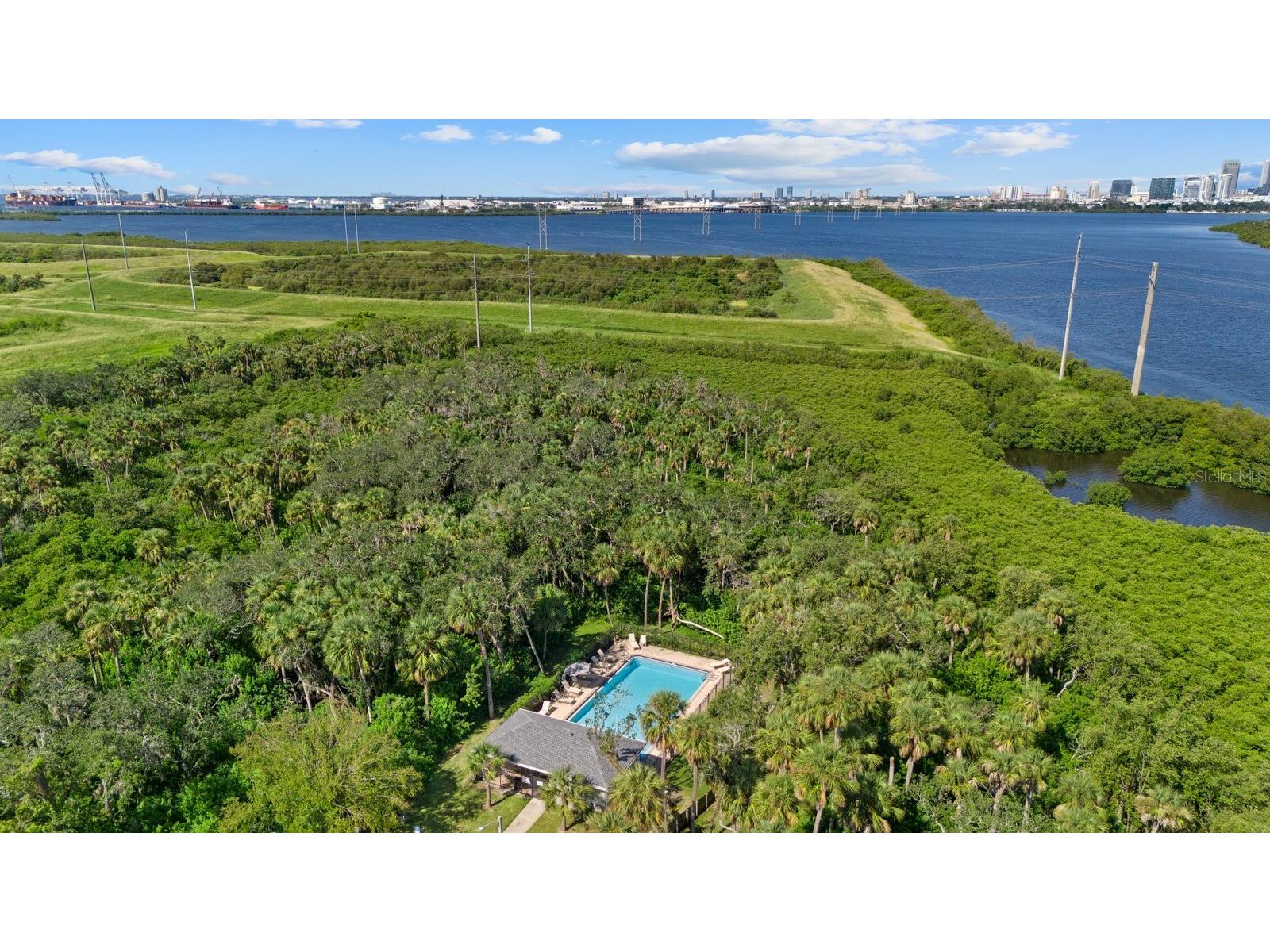 809 Tennyson Mill Circle Tampa FL 33619 TB8466402 image42