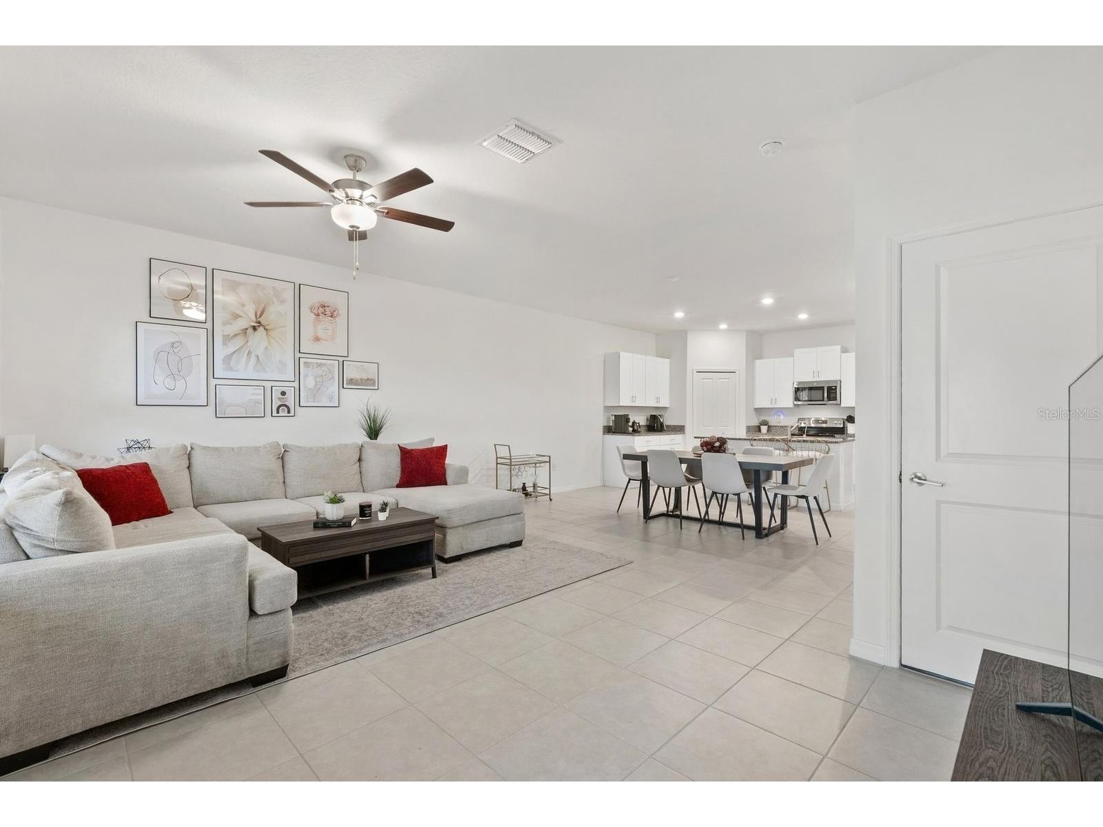 809 Tennyson Mill Circle Tampa FL 33619 TB8466402 image8