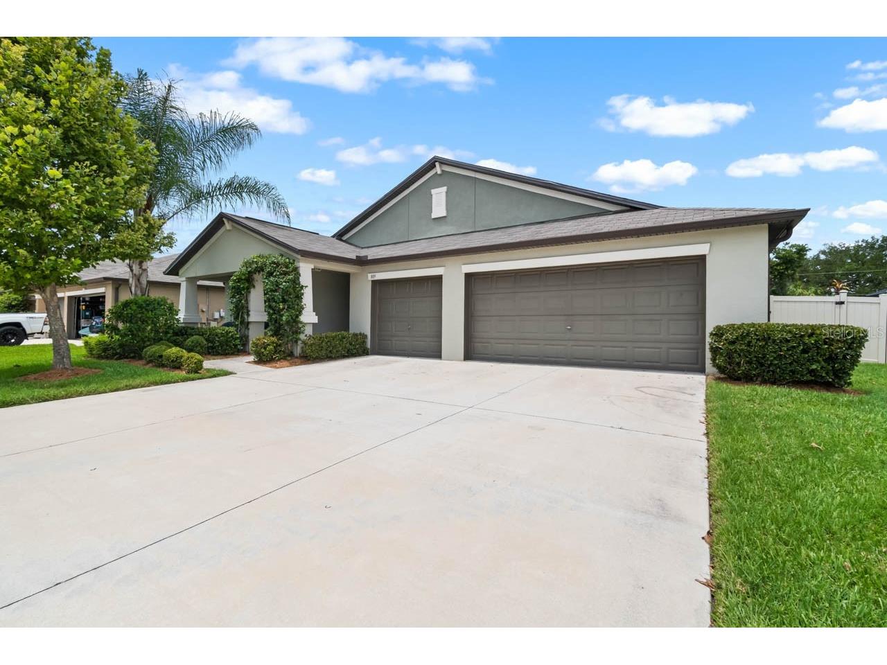 809 Timeless Moss Drive Ruskin FL 33570 - MILLS BAYOU TB8528848 image6