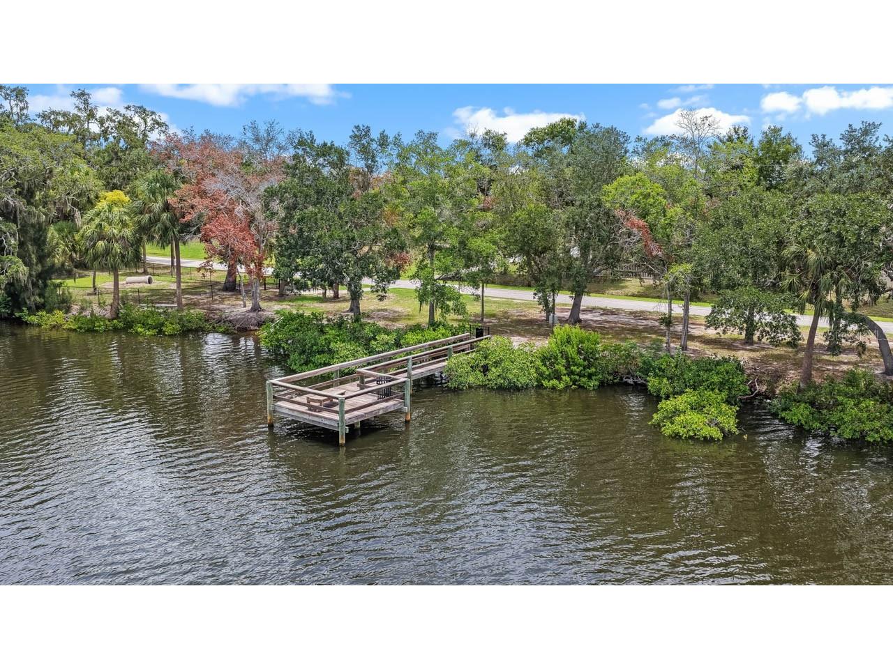 809 Timeless Moss Drive Ruskin FL 33570 - MILLS BAYOU TB8528848 image66