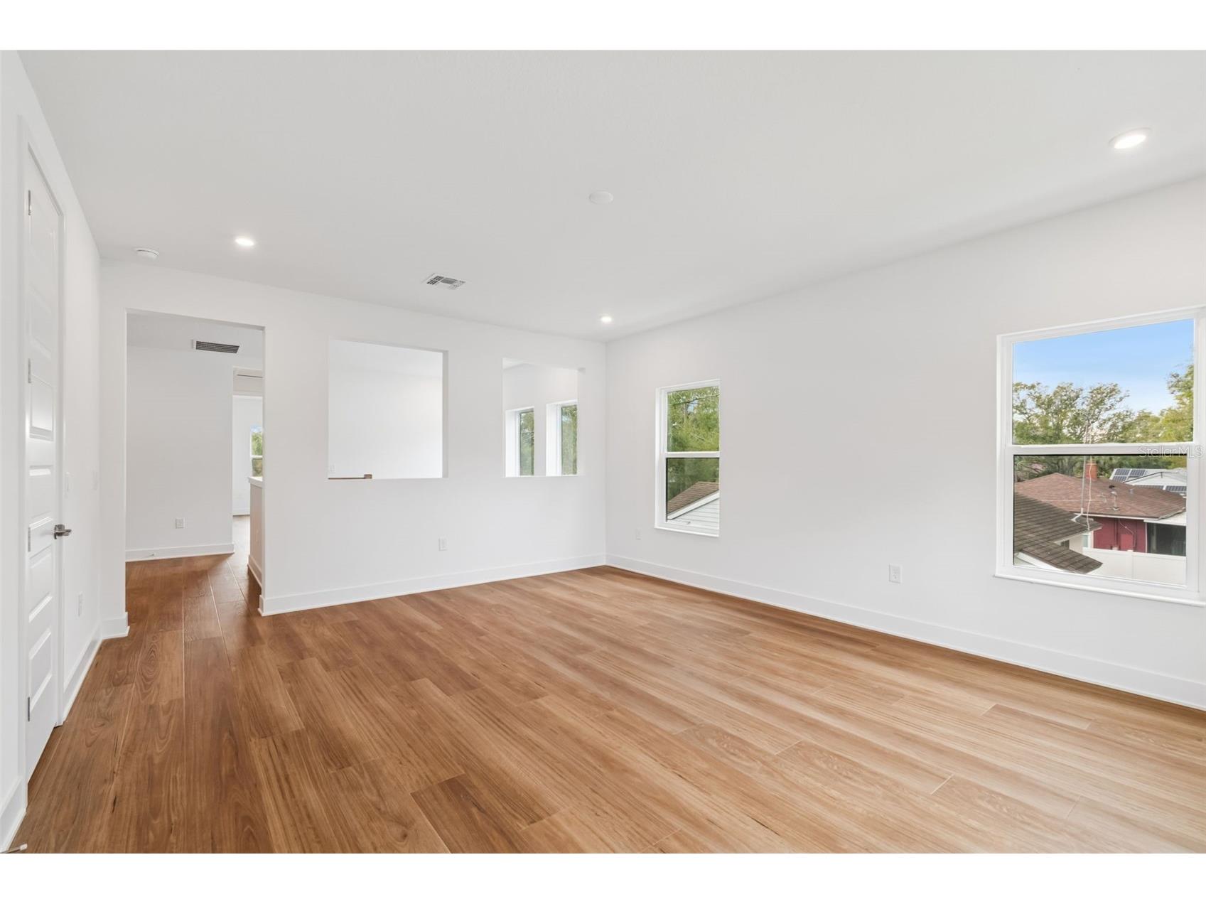 809 W Indiana Avenue Tampa FL 33603 TB8330083 image43