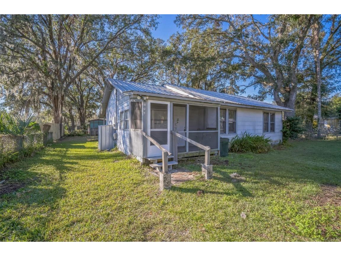 809 W Saunders Street Plant City FL 33563 TB8325674 image1