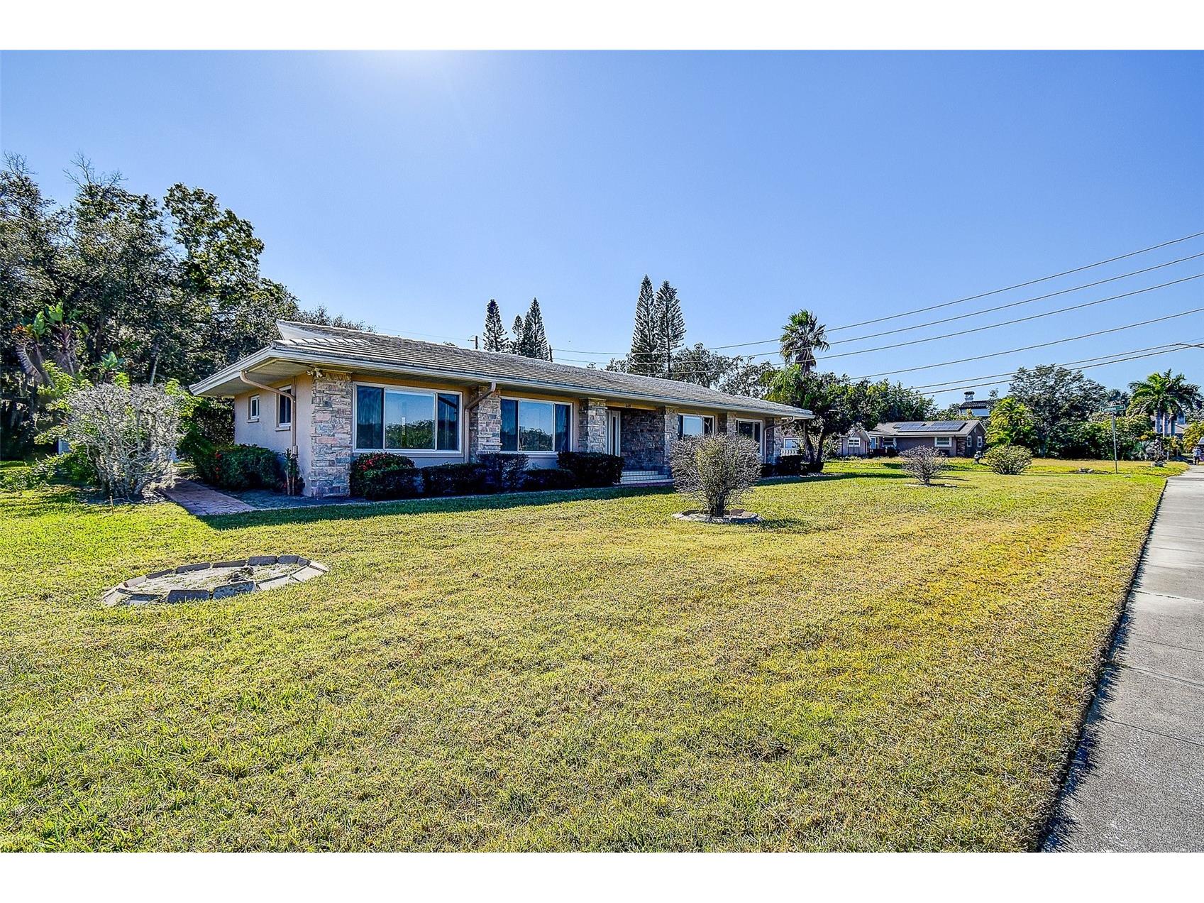 809 Whitcomb Boulevard Tarpon Springs FL 34689 W7880924 image29