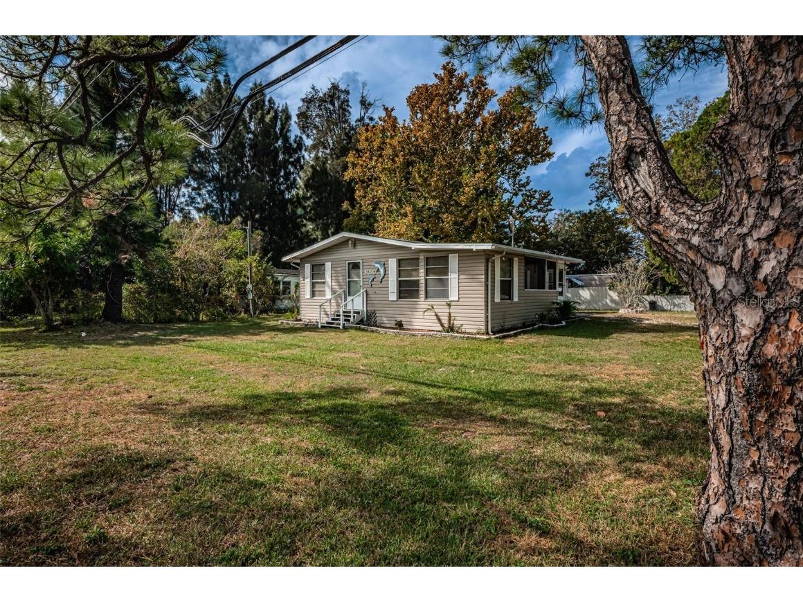 8090 60th Street N Pinellas Park FL 33781 U8219238 image1