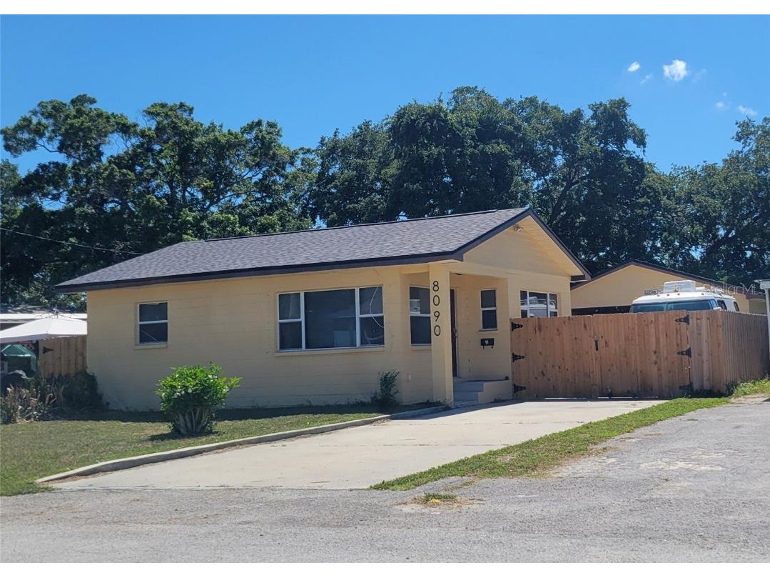 8090 61st Way N Pinellas Park FL 33781 U8244084 image1