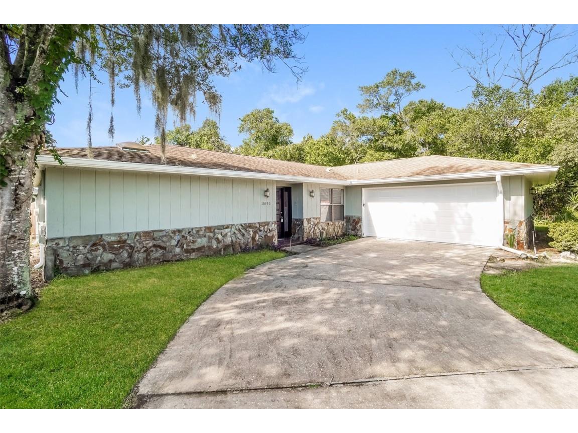 8090 River Country Drive Weeki Wachee FL 34607 T3402649 image1