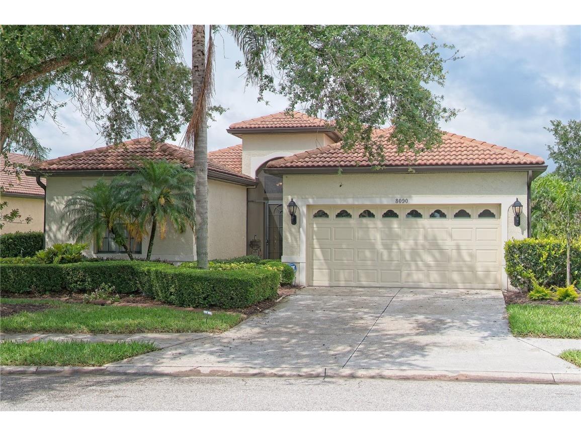 8090 Stirling Falls Circle Sarasota FL 34243 A4567144 image1