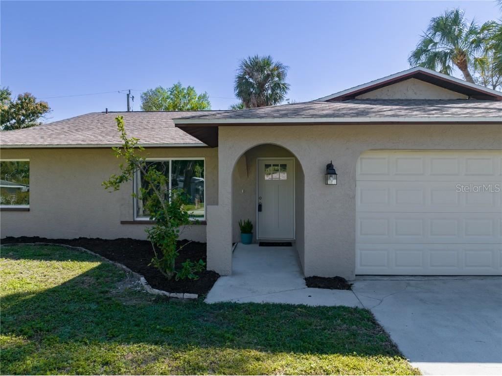 8091 Cleaves Road North Fort Myers FL 33903 A4600504 image1