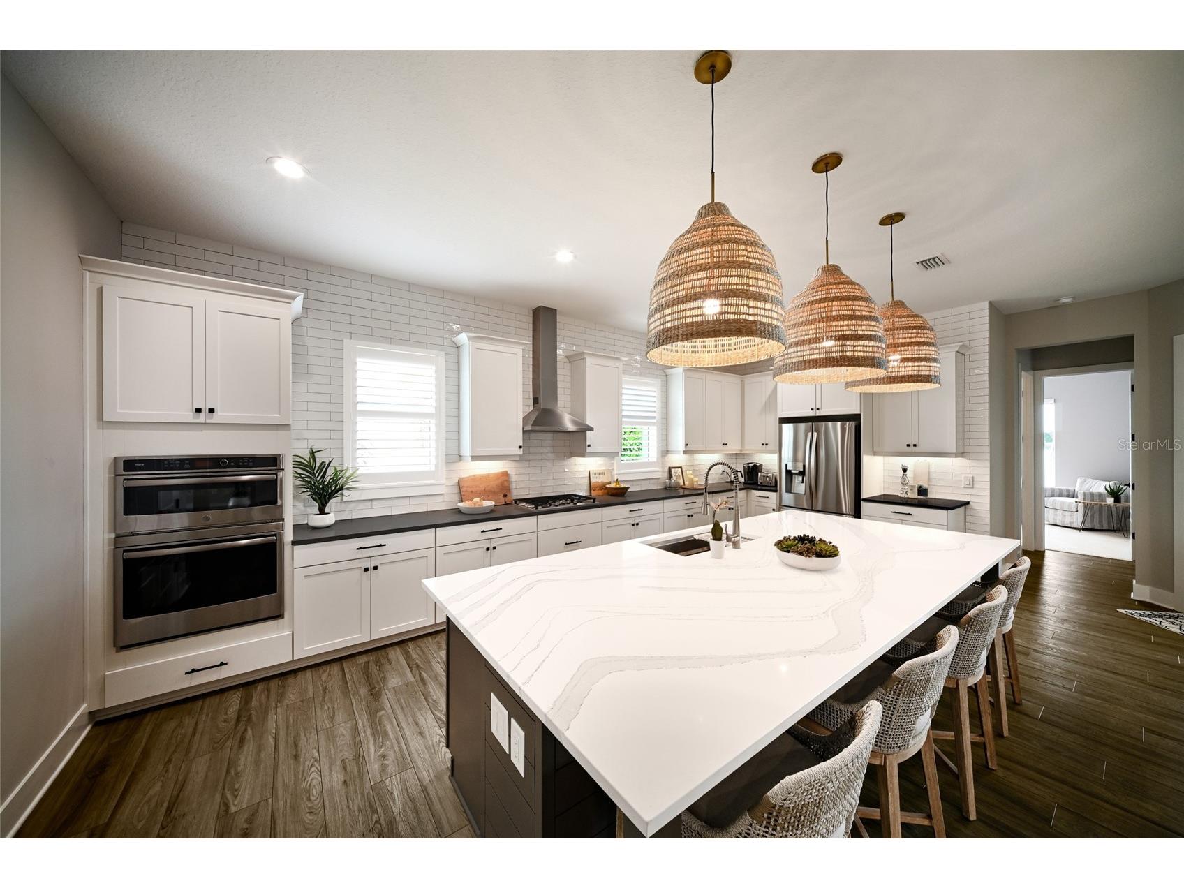 8092 Grande Shores Drive Sarasota FL 34240 A4693313 image11