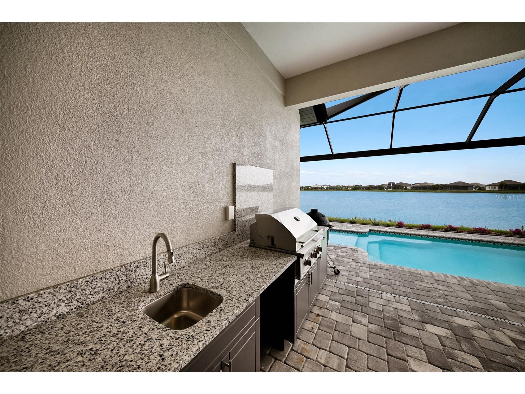 8092 Grande Shores Drive Sarasota FL 34240 A4693313 image37