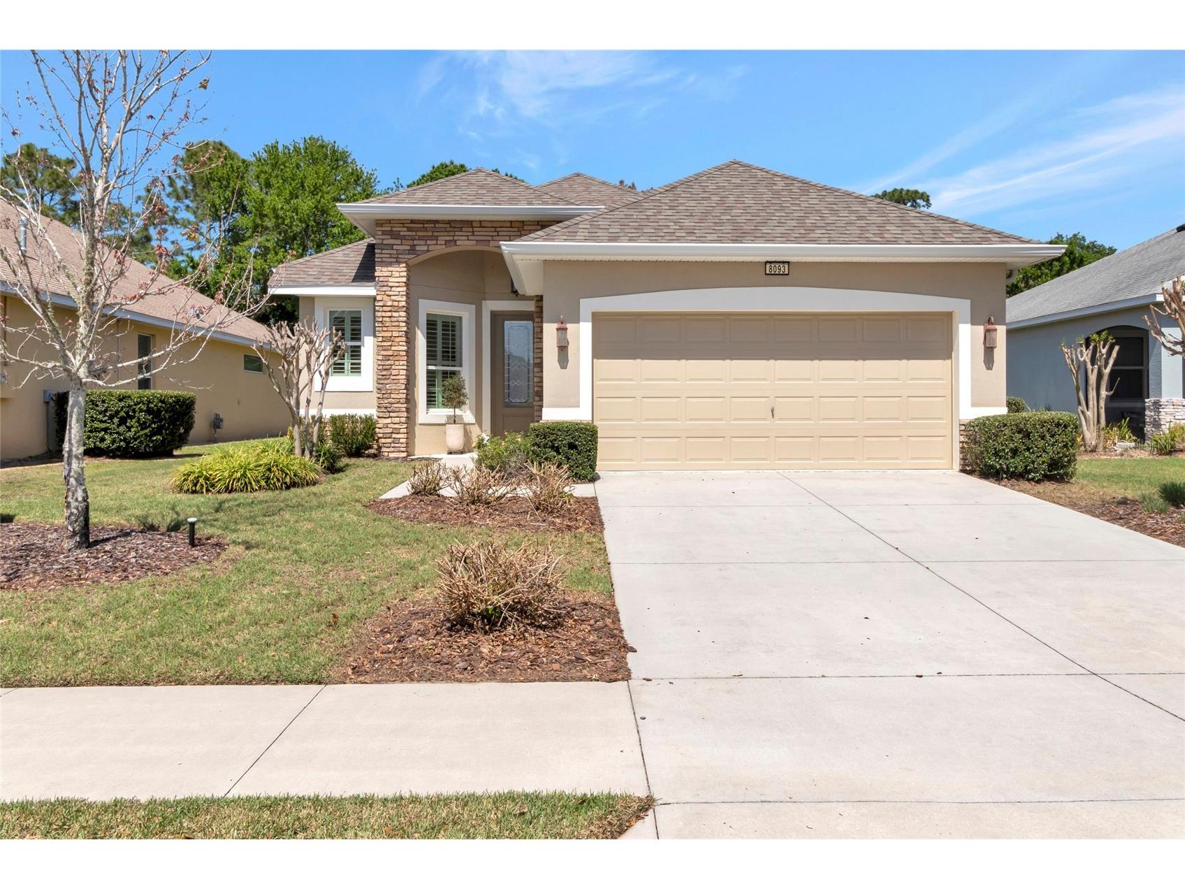 8093 Bridgeport Bay Circle Mount Dora FL 32757 G5109402 image1