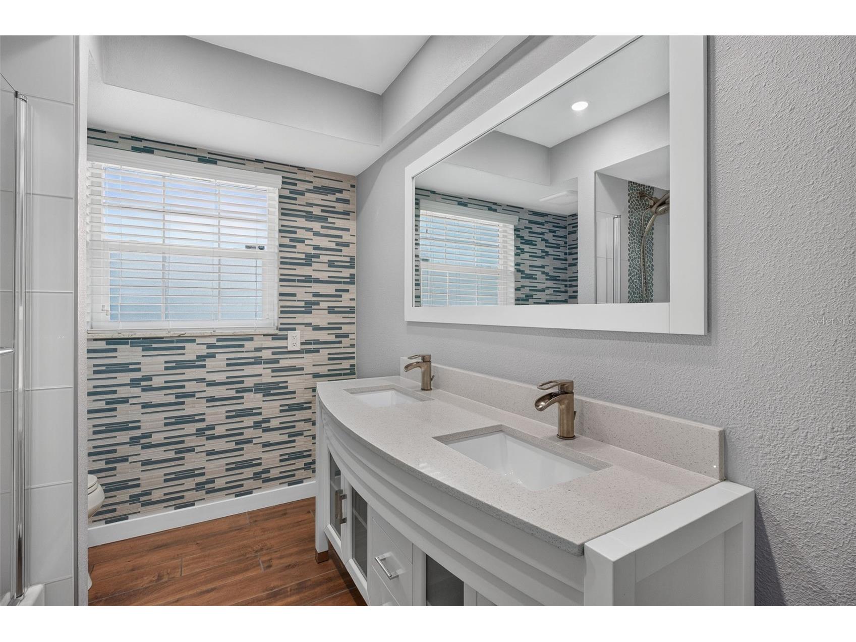 8094 12th Avenue S Saint Petersburg FL 33707 TB8520912 image10