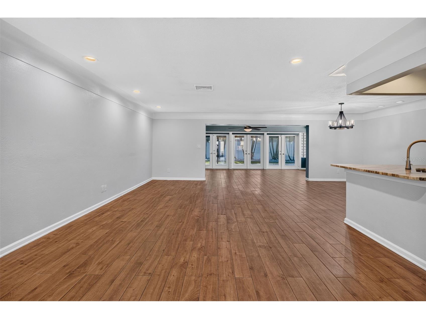 8094 12th Avenue S Saint Petersburg FL 33707 TB8520912 image17