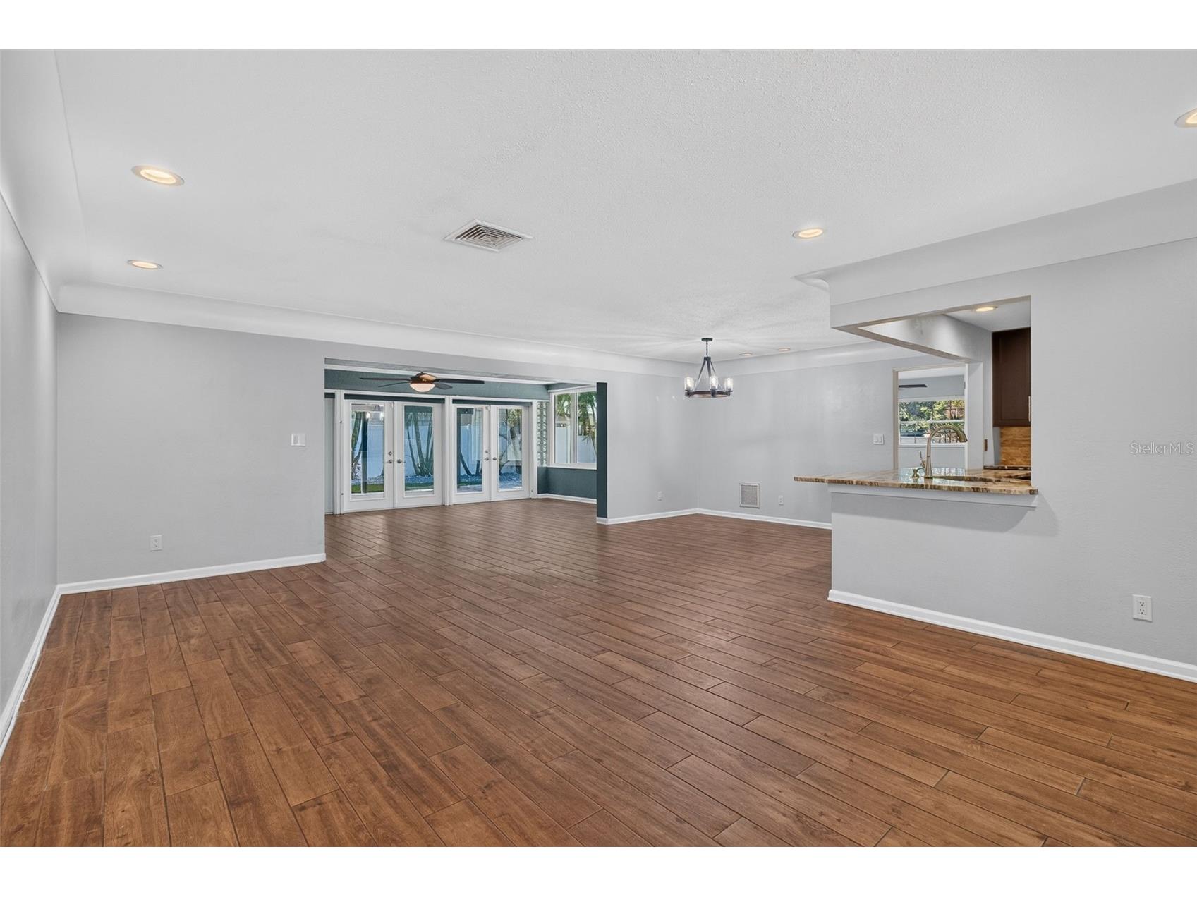 8094 12th Avenue S Saint Petersburg FL 33707 TB8520912 image19